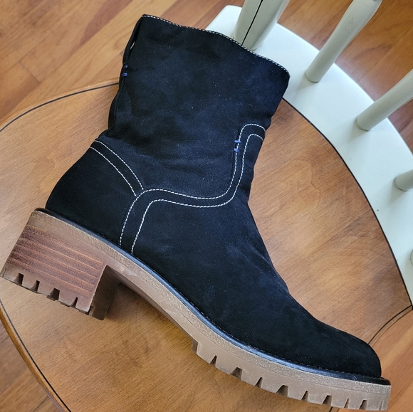Suede Boots - Picture 3 of 7